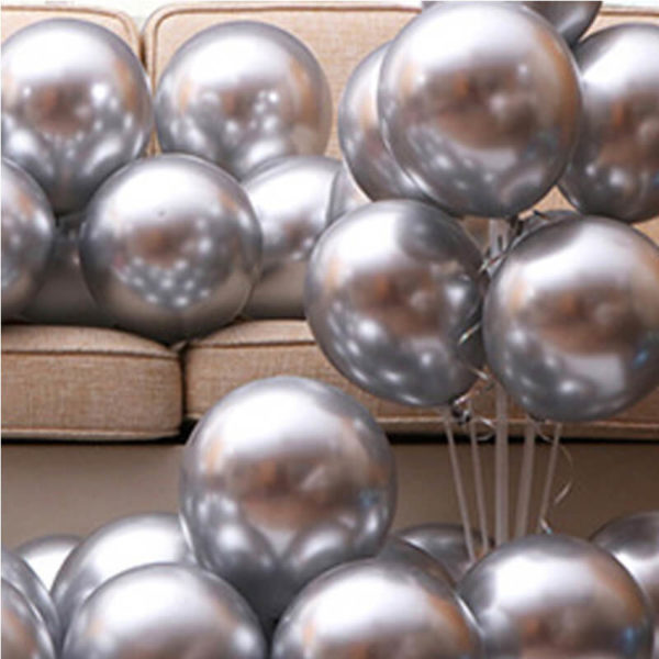 銀色金屬氣球